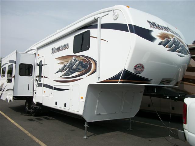 New 2011 Keystone Montana 3665RE Fifth Wheel For Sale