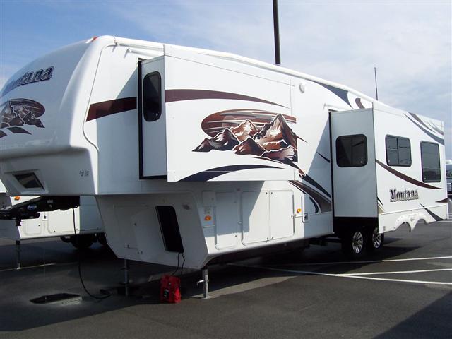 New 2009 Keystone Montana 3000RK Fifth Wheel For Sale