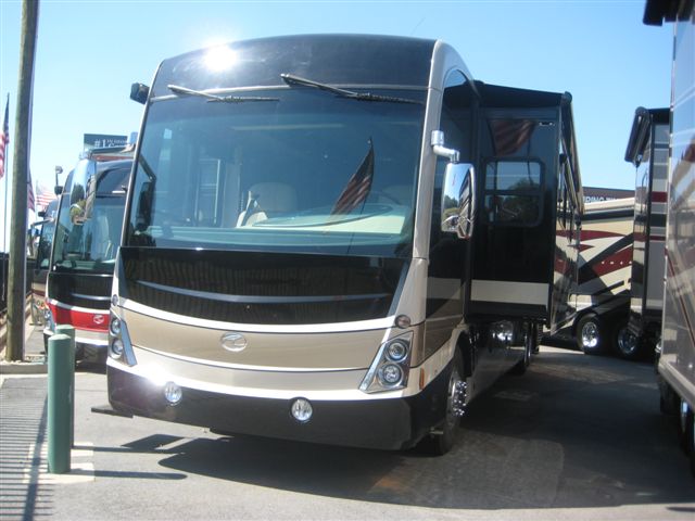 New 2009 American Coach American Tradition 42P Class A - Diesel For Sale
