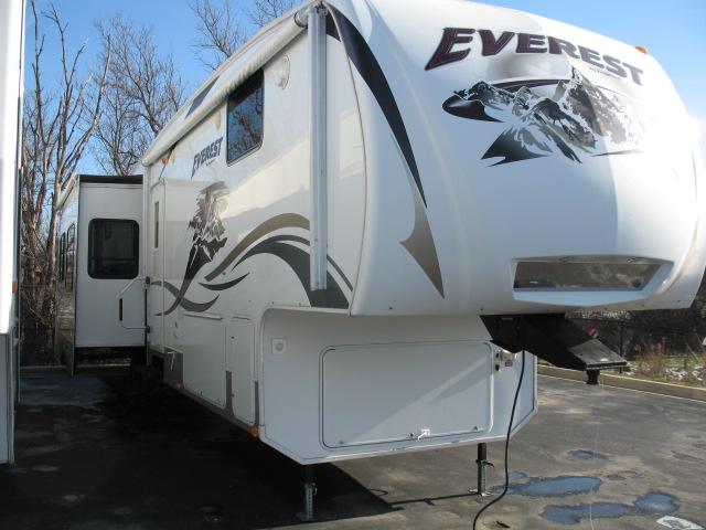 2009 Keystone Everest