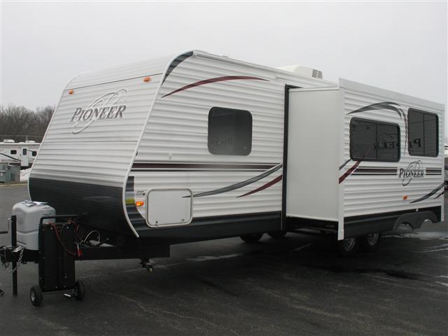 2013 Travel Trailer Heartland Pioneer