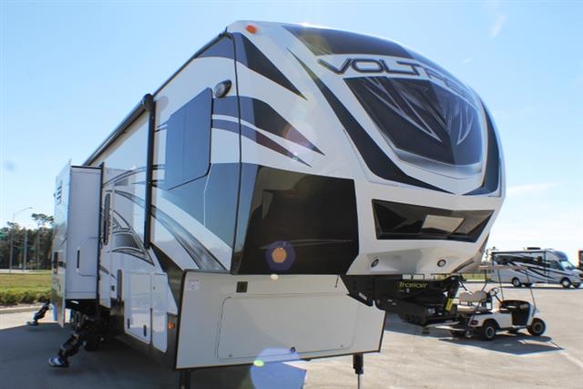 2015 Fifth Wheel Toy Hauler Dutchmen VOLTAGE