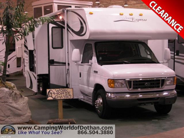 2008 Coachmen Freedom Express