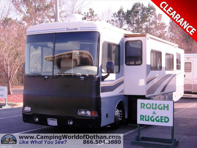 Used 2005 Fleetwood Bounder 39 Class A - Diesel For Sale