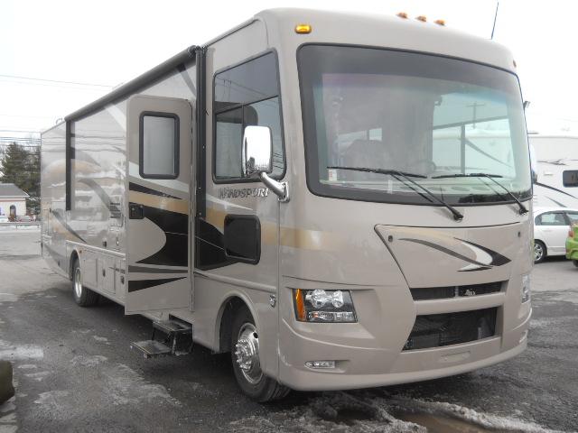 2014 Class A - Gas Thor Motor Coach Windsport