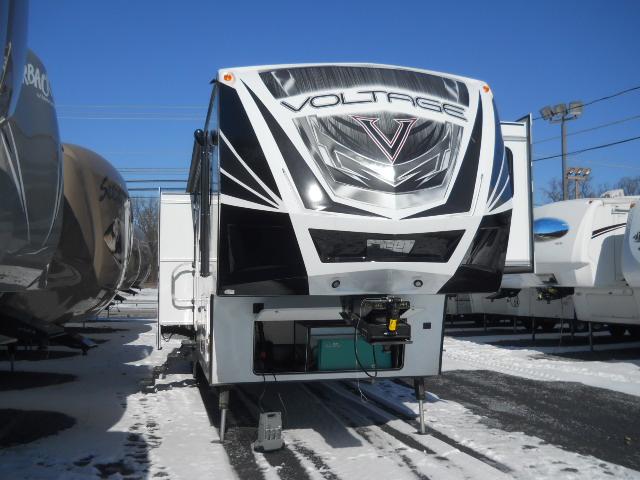 2014 Fifth Wheel Toy Hauler Dutchmen VOLTAGE