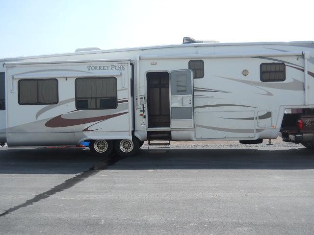 2006 Fifth Wheel Newmar Torrey Pines