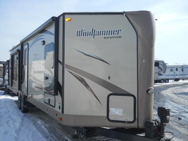 2015 Travel Trailer Forest River ROCKWOOD WINDJAMMER