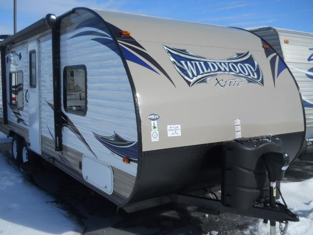 2015 Travel Trailer Forest River Wildwood