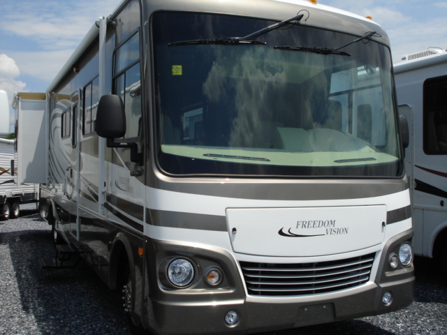 2009 Coachmen Freedom Vision