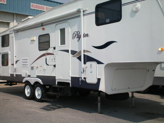 Used 2007 Pilgrim Pilgram 305BHDS Fifth Wheel For Sale