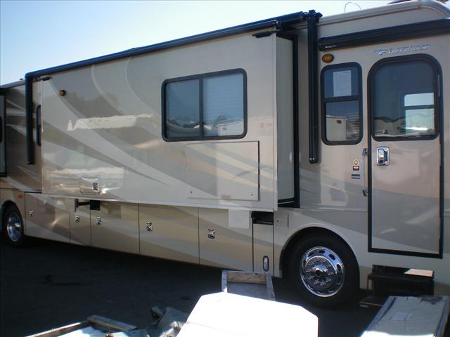 New 2009 Fleetwood Excursion 40T Class A - Diesel For Sale