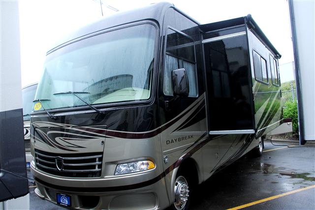 2013 THOR MOTOR COACH DayBreak