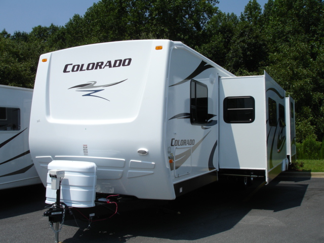 New 2009 Dutchmen Colorado 31MPR Travel Trailer For Sale