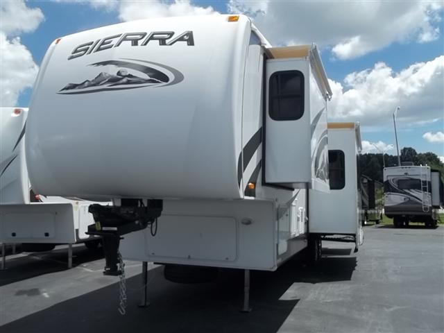 2009 Fifth Wheel Forest River Sierra