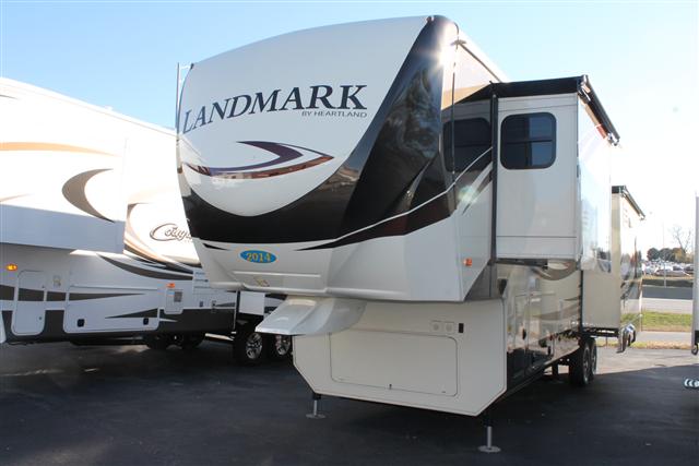 2014 Fifth Wheel Heartland Landmark
