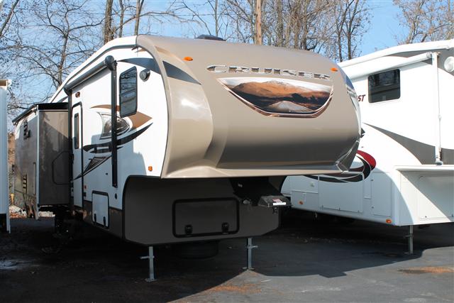2013 Fifth Wheel Crossroads Cruiser