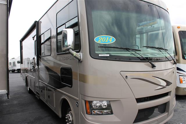 2014 Class A - Gas Thor Motor Coach Windsport