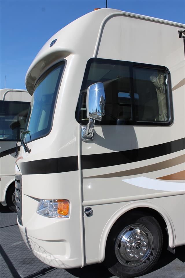 2015 Class A - Gas Thor Motor Coach ACE