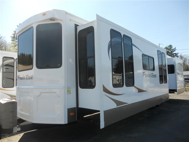 2014 Travel Trailer Heartland PROWLER RESORT