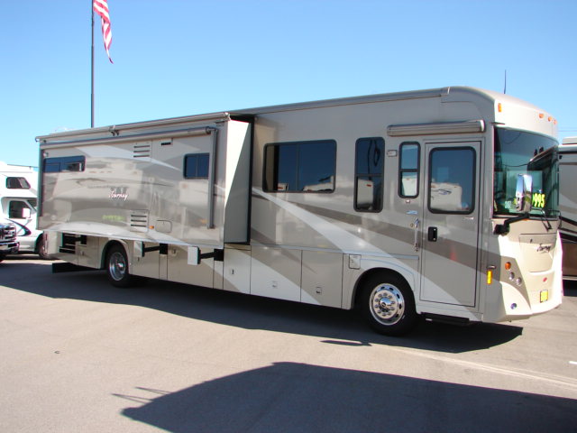 New 2008 Winnebago Journey 39Z Class A - Diesel For Sale