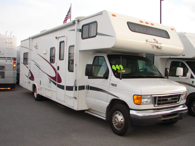 Used 2005 Forest River Sunseeker 3100SS Class C For Sale