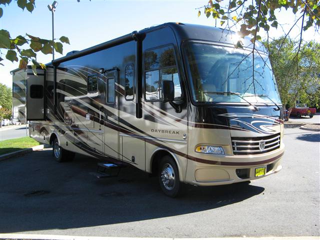 2013 THOR MOTOR COACH DayBreak