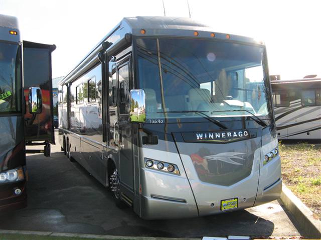 2013 Class A - Diesel Winnebago Journey