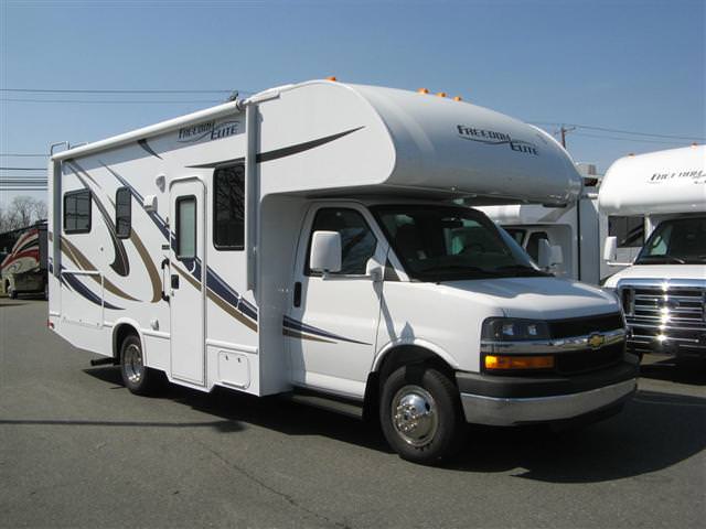 2014 THOR MOTOR COACH Freedom Elite