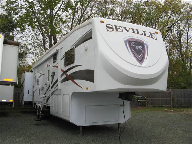 2009 Fifth Wheel Crossroads Seville