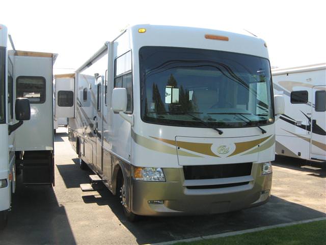 2011 Class A - Gas Four Winds Hurricane