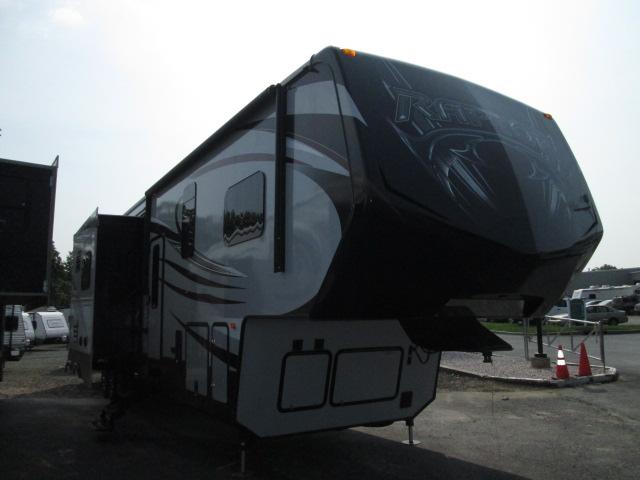 2015 Fifth Wheel Toy Hauler Keystone Raptor