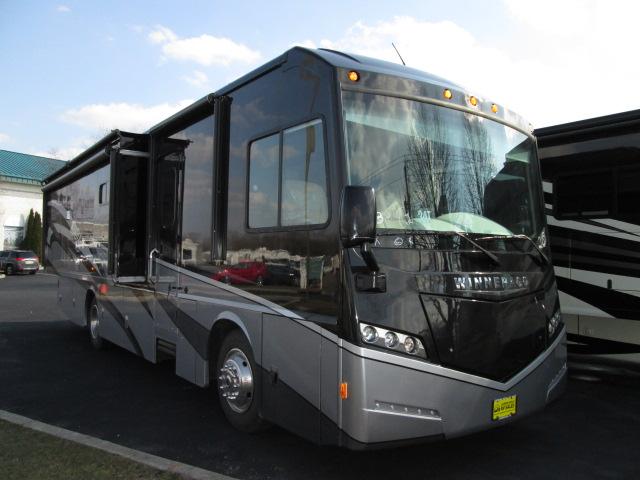 2014 Class A - Diesel Winnebago FORZA