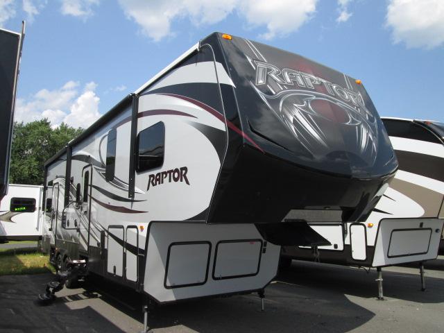 2015 Fifth Wheel Toy Hauler Keystone Raptor