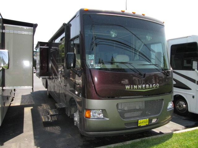 2014 Class A - Gas Winnebago Vista