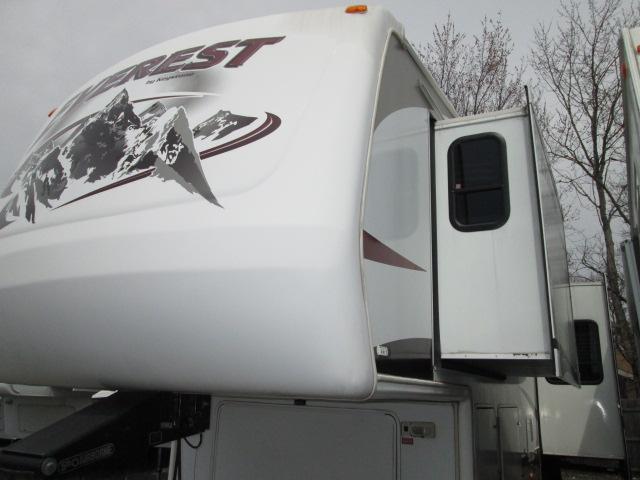 2007 Fifth Wheel Keystone Everest