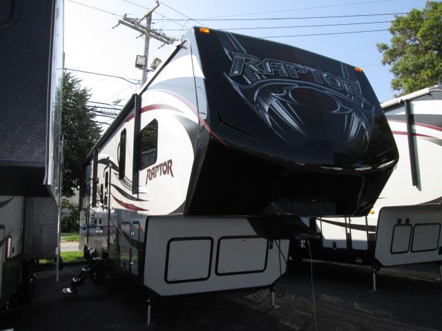 2015 Fifth Wheel Toy Hauler Keystone Raptor