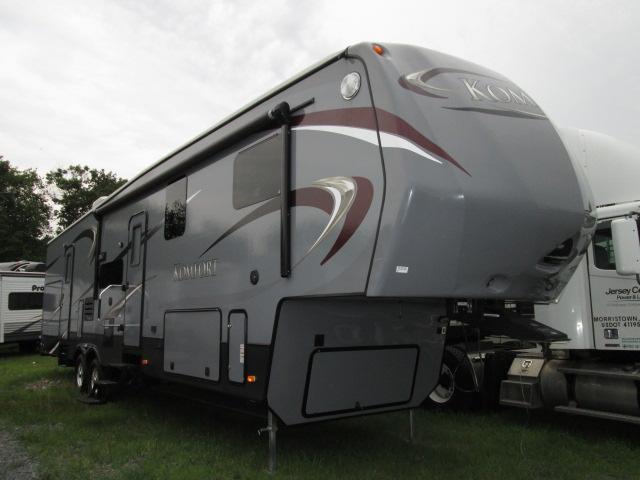 2013 Fifth Wheel Dutchmen Komfort