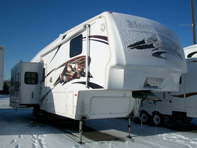 Used 2007 Keystone Montana 3475 Fifth Wheel For Sale