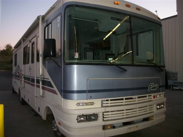 Used 1997 Fleetwood Flair 31 Class A - Gas For Sale