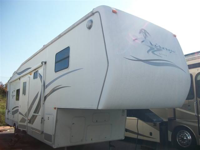 Used 2002 Thor Mirage 3100RL Fifth Wheel For Sale