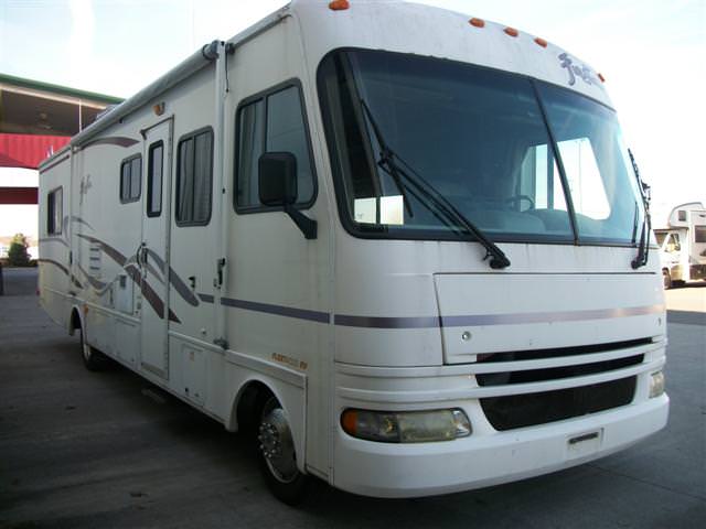 Used 2002 Fleetwood Fiesta 32 Class A - Gas For Sale