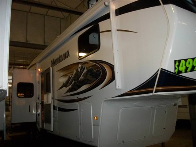 Used 2010 Keystone Montana 3465 Fifth Wheel For Sale