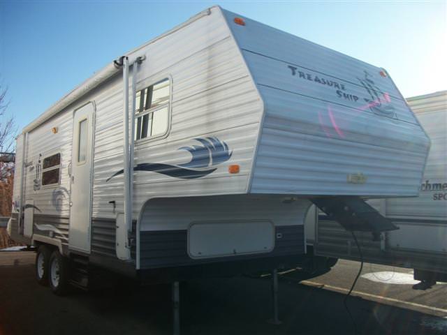 Used 2004 Adventure Mfg Treasure Ship 245 Fifth Wheel For Sale