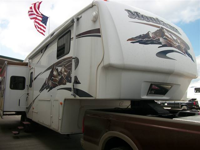 Used 2007 Keystone Montana 3400RL Fifth Wheel For Sale