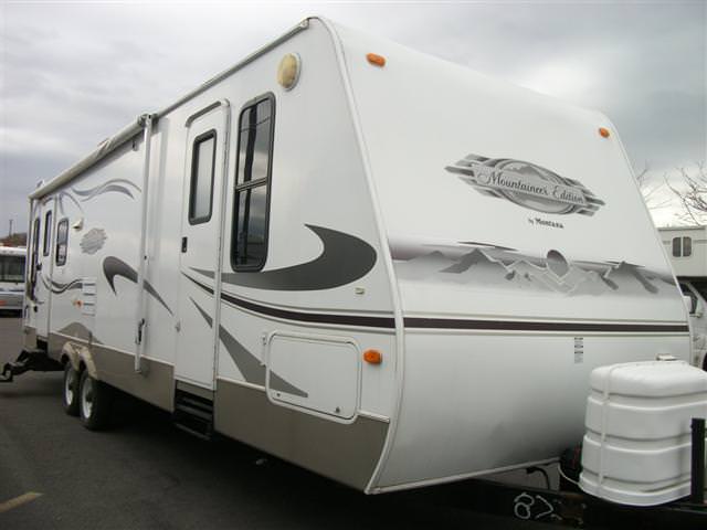 Used 2006 Keystone Mountaineer 315RLS Travel Trailer For Sale
