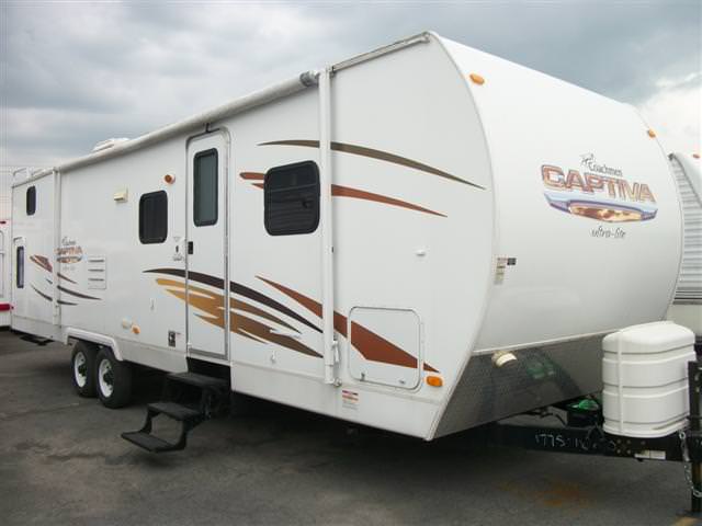 Used 2009 Coachmen Captiva 291QBS Travel Trailer For Sale