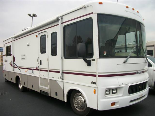 2002 Winnebago Sightseer