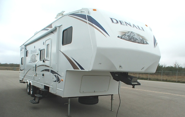 New 2009 Dutchmen Denali 326QB-M5 Fifth Wheel For Sale