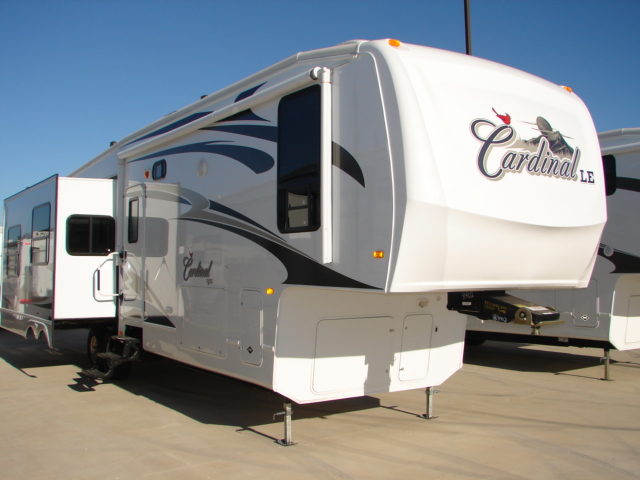 2009 Forest River Cardinal Le